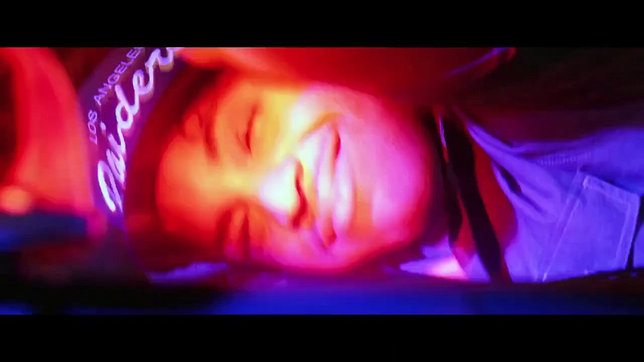 Straight Outta Compton Trailer DF