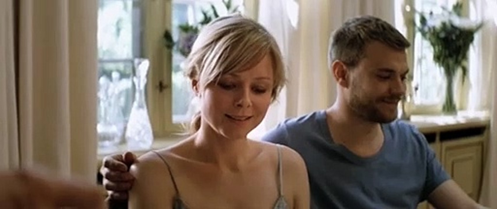 Eine Familie Trailer DF