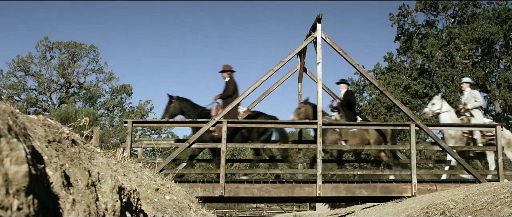 Bone Tomahawk Trailer DF
