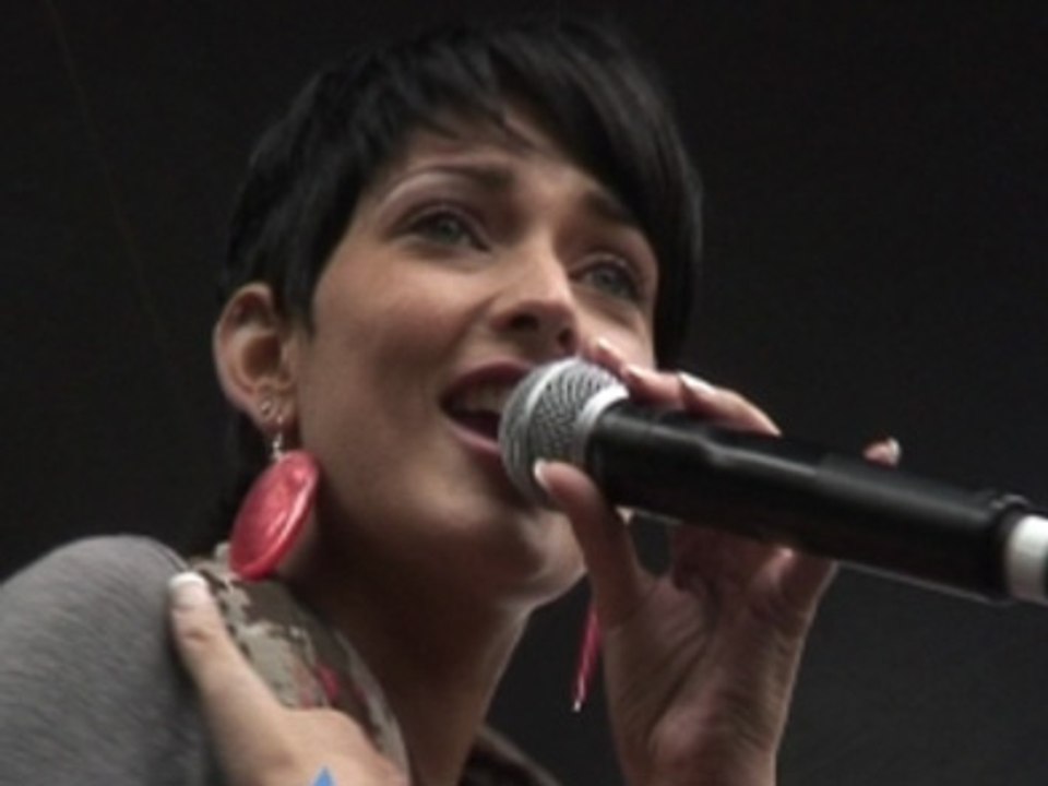 Sheryfa Luna : "Même si on est artiste confirmé, nous devons convaincre le public !"