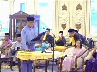 Adnan Yaakob angkat sumpah MB Pahang