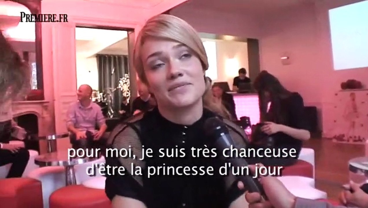 Nouvelle égérie du parfum Nina Ricci