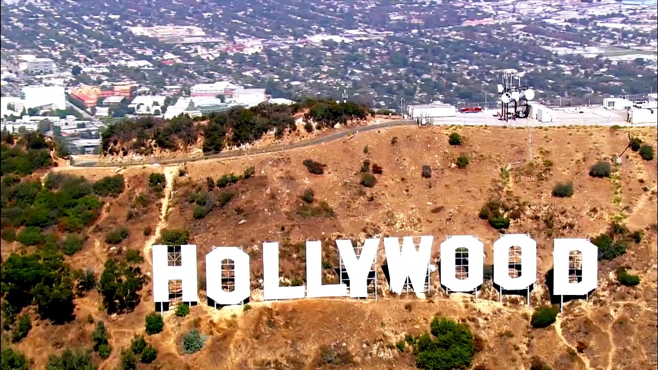 I Love Your Moves Trailer DF