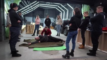 Gönüllülerden sivil halka ilk yardım eğitimi