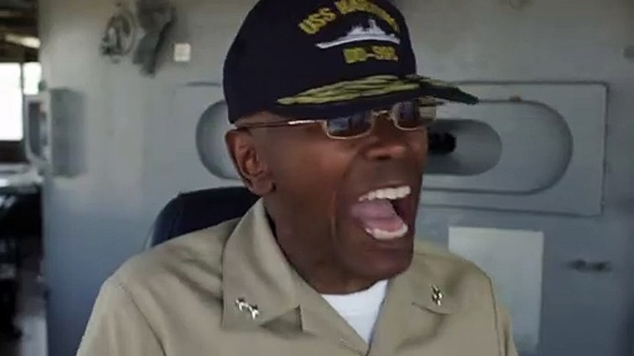 Mega Shark versus Kolossus Trailer DF