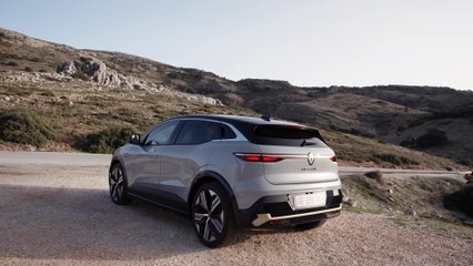 Video herunterladen: Der neue Renault Megane E-Tech Electric - Neues High-Tech-Cockpit mit der Grössten Display-Fläche in der Kompaktklasse