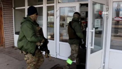 Son Dakika | Rus askerleri, TV istasyonlarını ele geçirmeye başladı