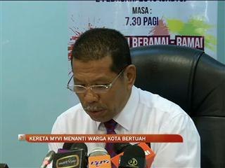 Kereta MYVI menanti warga kota