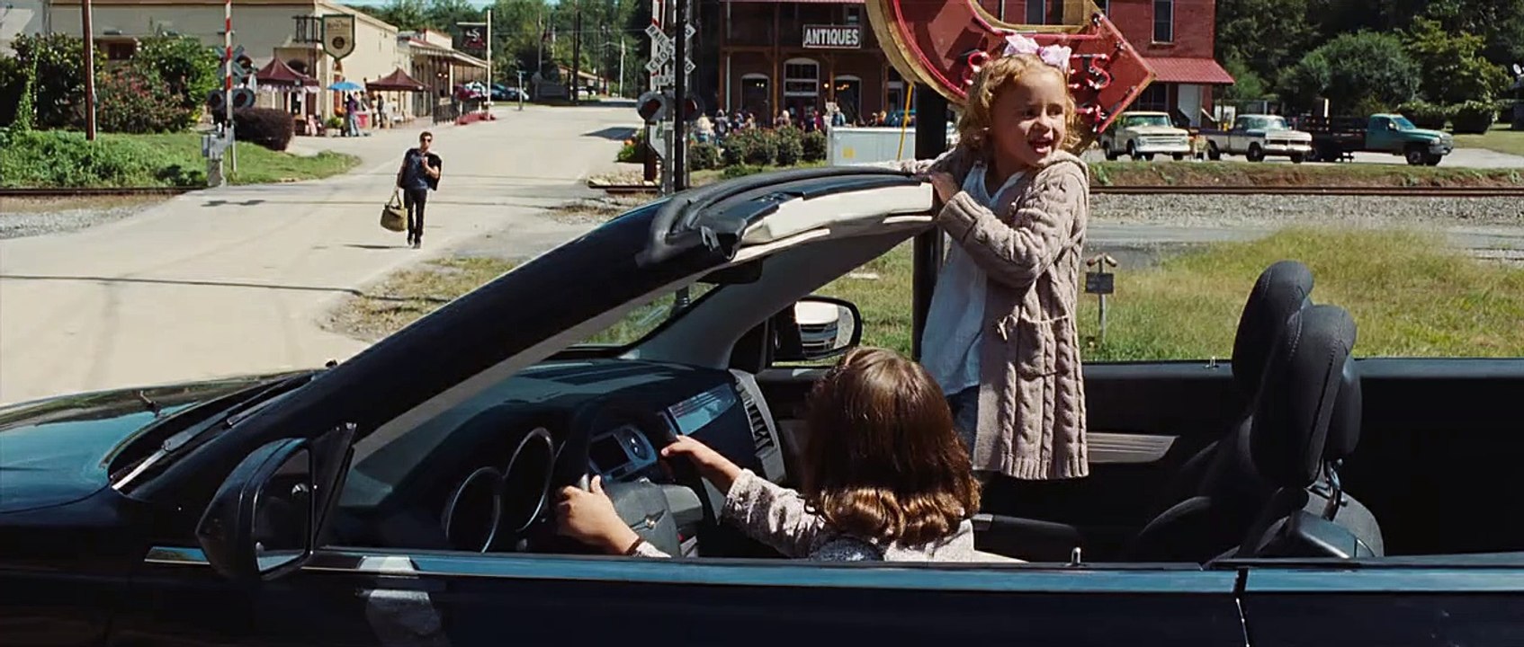 Footloose Trailer (2) DF