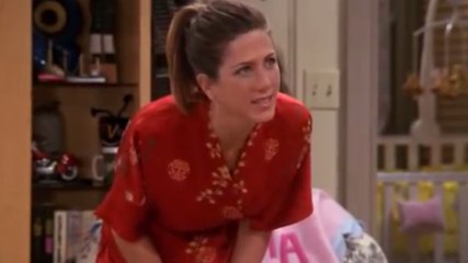 Friends' Iconic Mannequin Challenge 🧍‍♂️