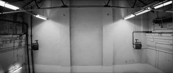 Pitch Black Heist Trailer OV