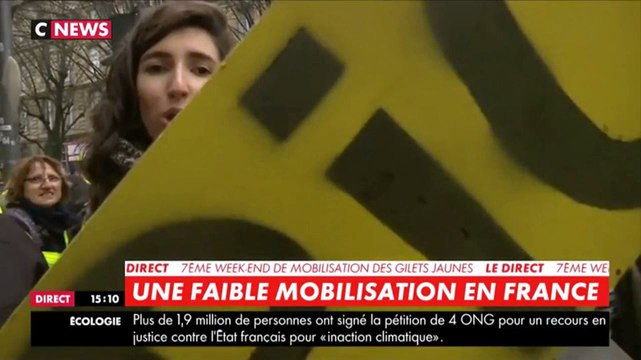 Un duplex de CNews interrompu par des gilets jaunes