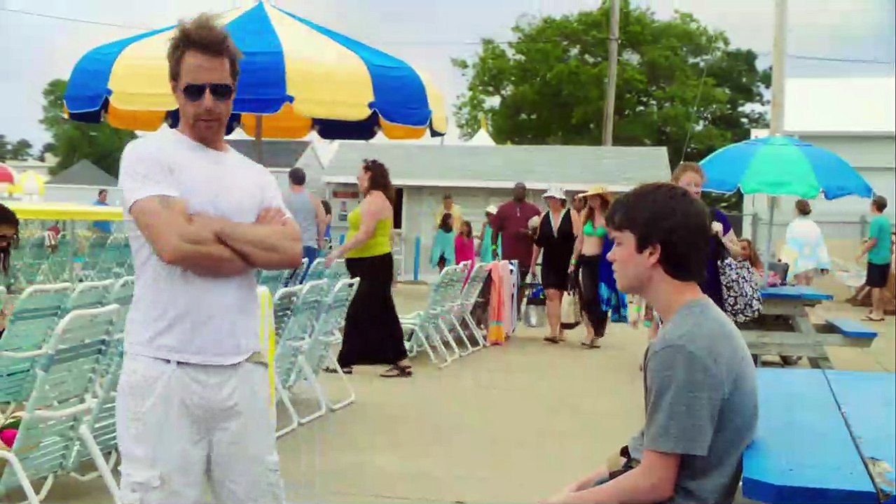 Ganz weit hinten Trailer DF