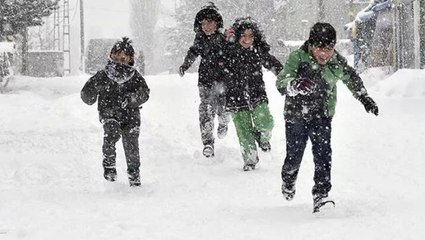 Son Dakika! İstanbul'da eğitime kar engeli: Okullar 14 Mart Pazartesi gününe kadar tatil edildi