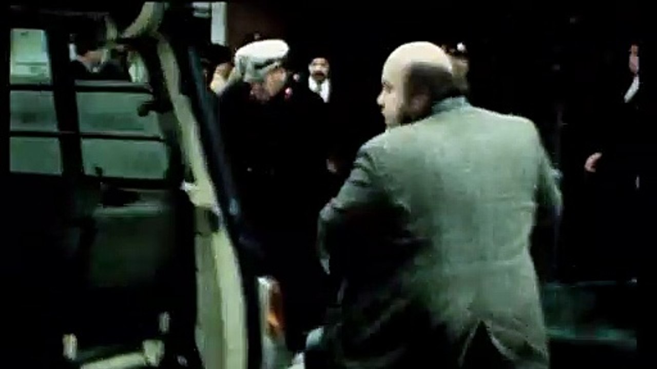 In the Dark Room Trailer DF