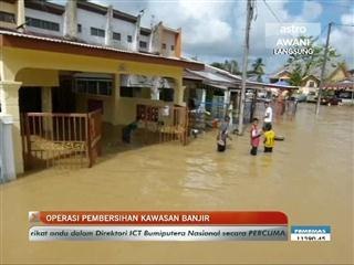 ATM bantu bersih banjir