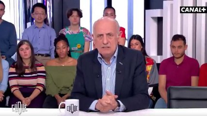 Clique : Jean-Michel Aphatie dézingue Eric Zemmour