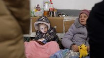 Guerre en Ukraine : à Kiev, la vie des familles cachées à 70 mètres sous les rues de la ville