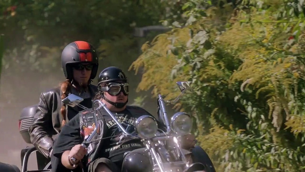 Ein Dorf rockt ab Trailer DF