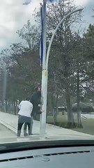 Yitzak Hertzog'un Türkiye ziyareti öncesi İsrail bayrakları bir grup tarafından indirildi