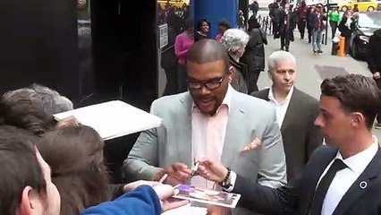 Tyler Perry: Man Of Many Faces Trailer OV