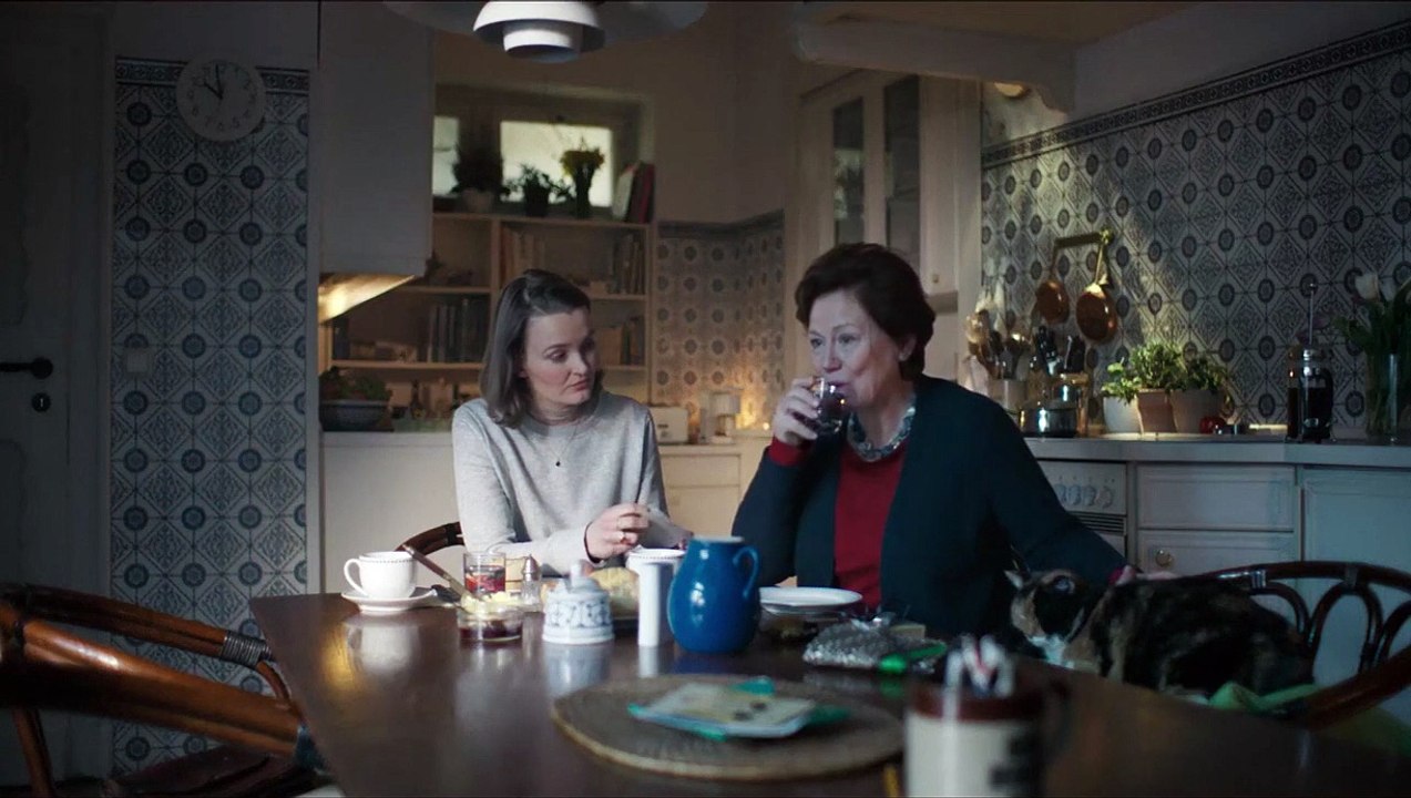 Das Mädchen mit den goldenen Händen Trailer DF