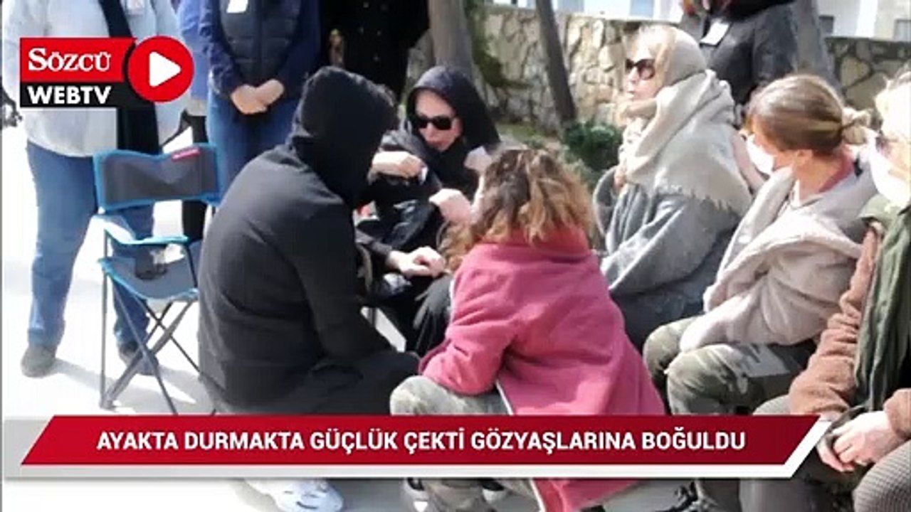 Seray Sever babasını gözyaşlarıyla son yolculuğuna uğurladı