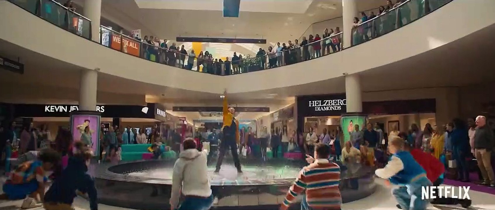 The Prom Trailer (2) DF