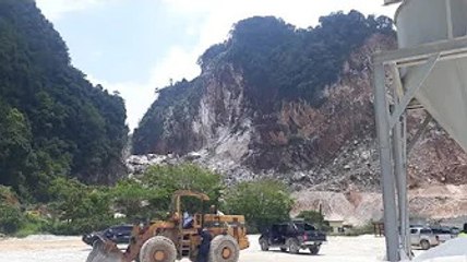Runtuhan kuari: Mangsa mungkin terperangkap di kedalaman 'setinggi bangunan tiga tingkat'