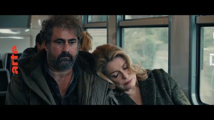 Dans la cour (Arte) : Une dramédie avec Catherine Deneuve et Gustave Kervern