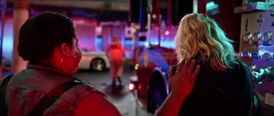 Chick Fight - Hit Like a Girl Trailer DF