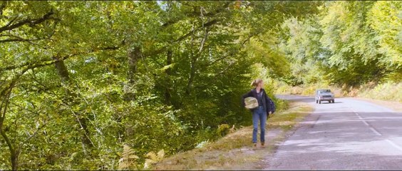 Plötzlich aufs Land - Eine Tierärztin im Burgund Trailer OV