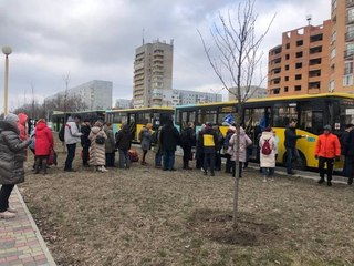 Nükleer santralin bulunduğu Enerhodar'da kadın ve çocukların tahliyesi başladı