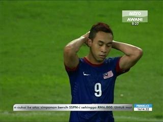 Harimau terluka dibaham singa