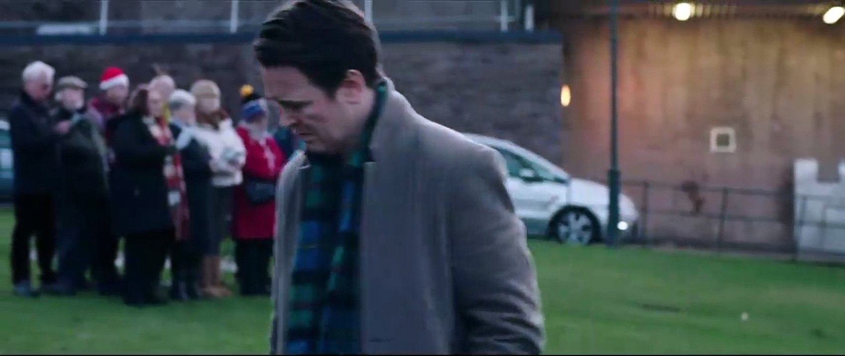 Lost At Christmas - Weihnachtsliebe wider Willen Trailer (2) DF