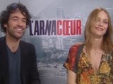 Regardez,Vanessa Paradis taquiner Romain Duris !