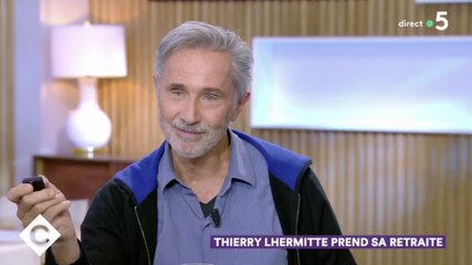 C à vous : Thierry Lhermitte gêné face à Isabelle Huppert