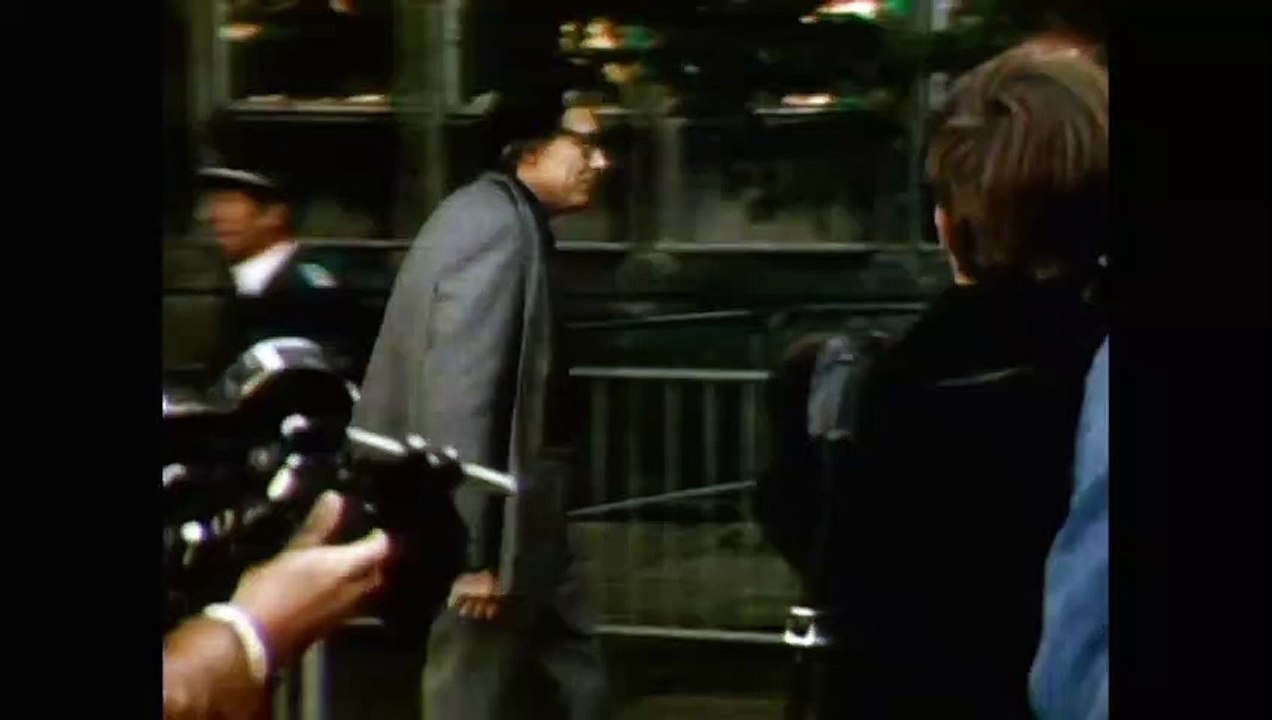 Aus dem Abseits Trailer DF