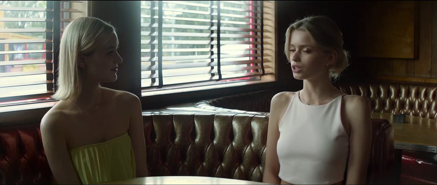 The Neon Demon Trailer DF