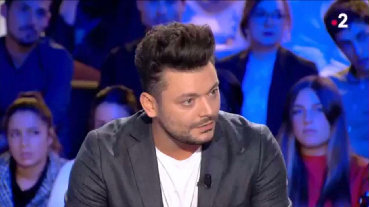 Kev Adams se confie sur le voile et les religions