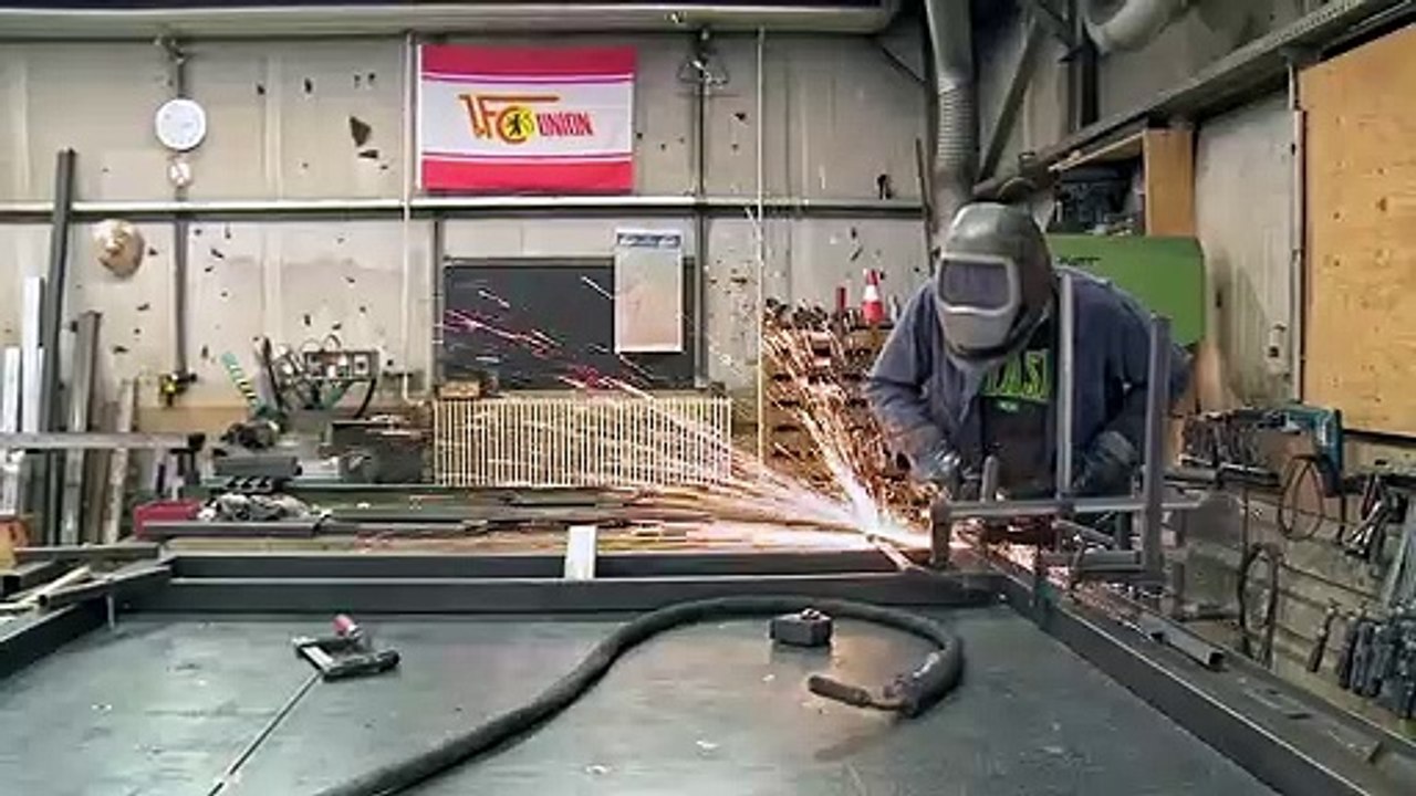 Macht das alles einen Sinn? - und wenn ja - Warum dauert es so lange? Trailer DF