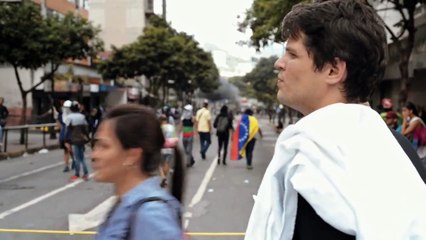 Está Todo Bien - Alles ist gut Trailer OmdU