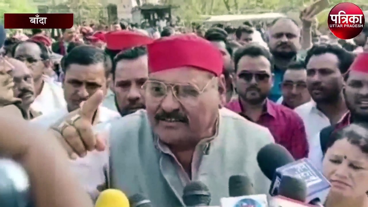 प्रशासनिक वाहनों को लेकर सपा कार्यकर्ता और प्रशासन में झड़प, बोले सपा कार्यकर्ता
