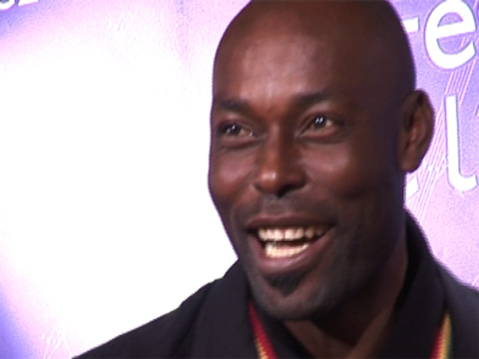 INTERVIEW : Jimmy Jean-Louis, super-Heroes