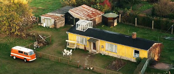 Axel, der Held Trailer DF