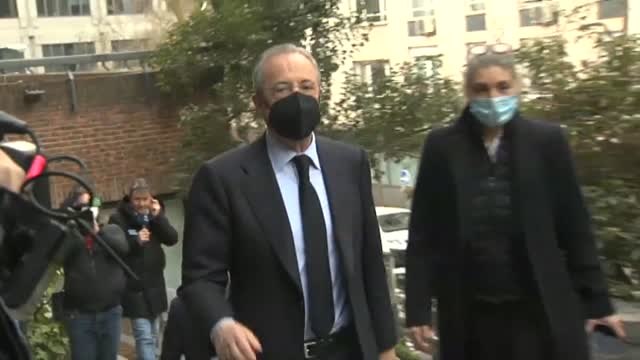 Florentino Pérez y Al Khelaifi se sientan a una mesa para cumplir con el protocolo de la UEFA