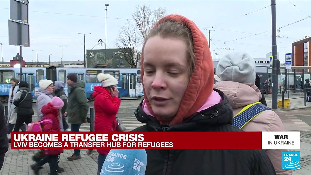 War in Ukraine: In Lviv, Ukrainians wait for hours to board trains, fleeing war
