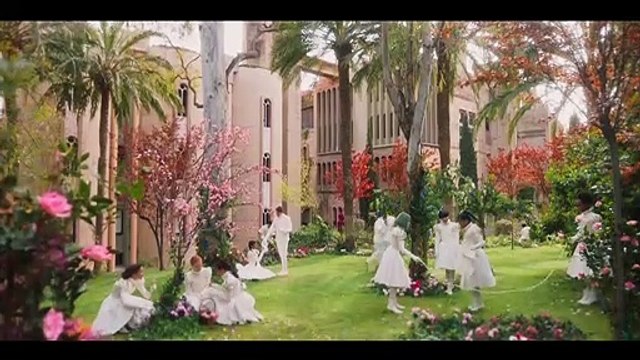 Paradise Hills Trailer (2) OV