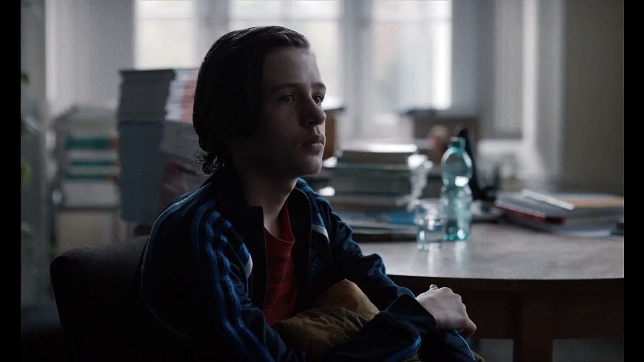 Ich war zuhause, aber... Trailer DF