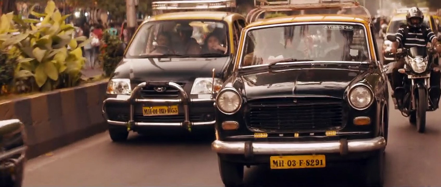 Hotel Mumbai Trailer DF